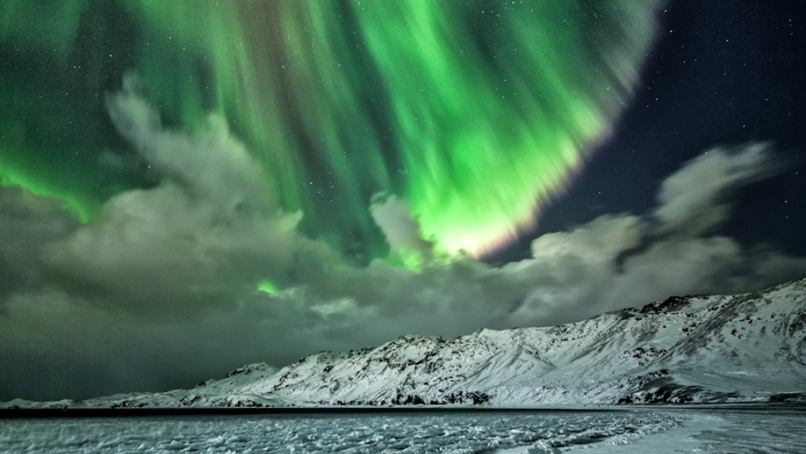 Northern Lights Shining Over Kleifarvatn | Star Walk