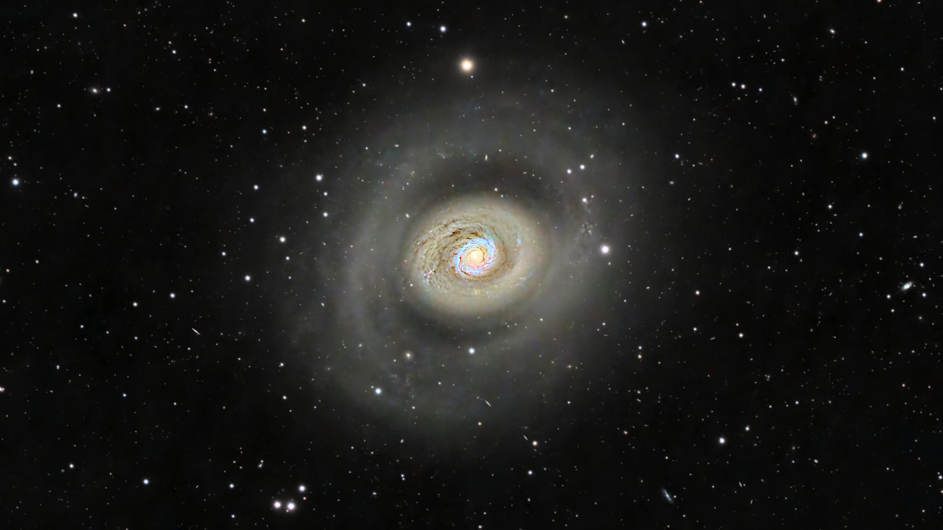 Galaxia Ojo de Gato