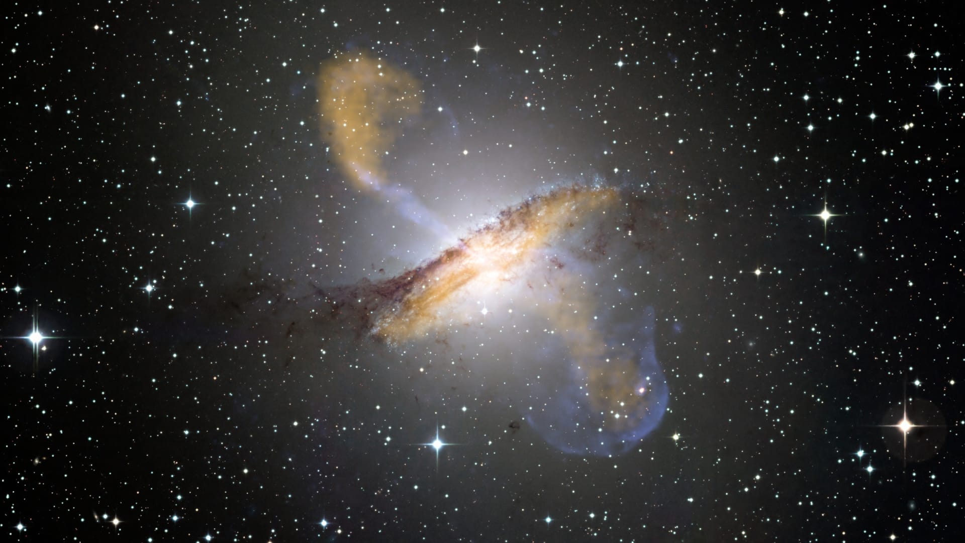 ケンタウルスA（NGC 5128）