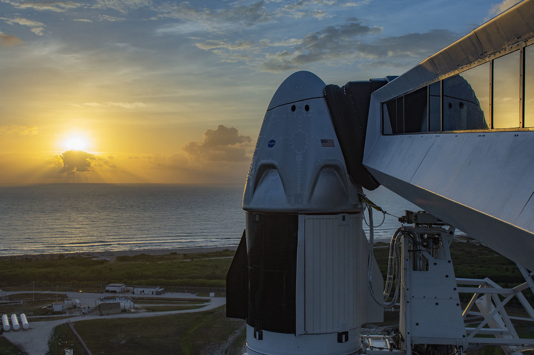 如何看到SpaceX的Crew Dragon追逐國際空間站